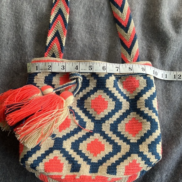 Chila bag crossbody shoulder bag woven summer peach blue handmade EUC - Picture 8 of 9